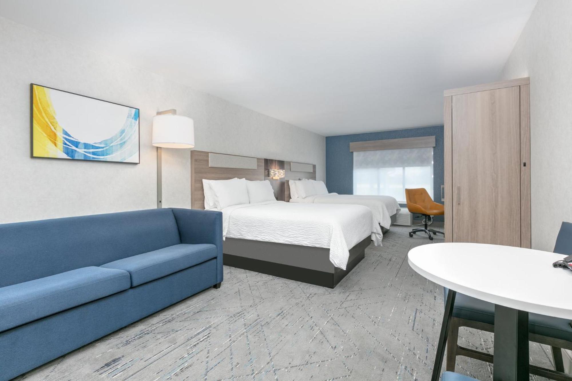 Express And By Ihg Hotel 3*