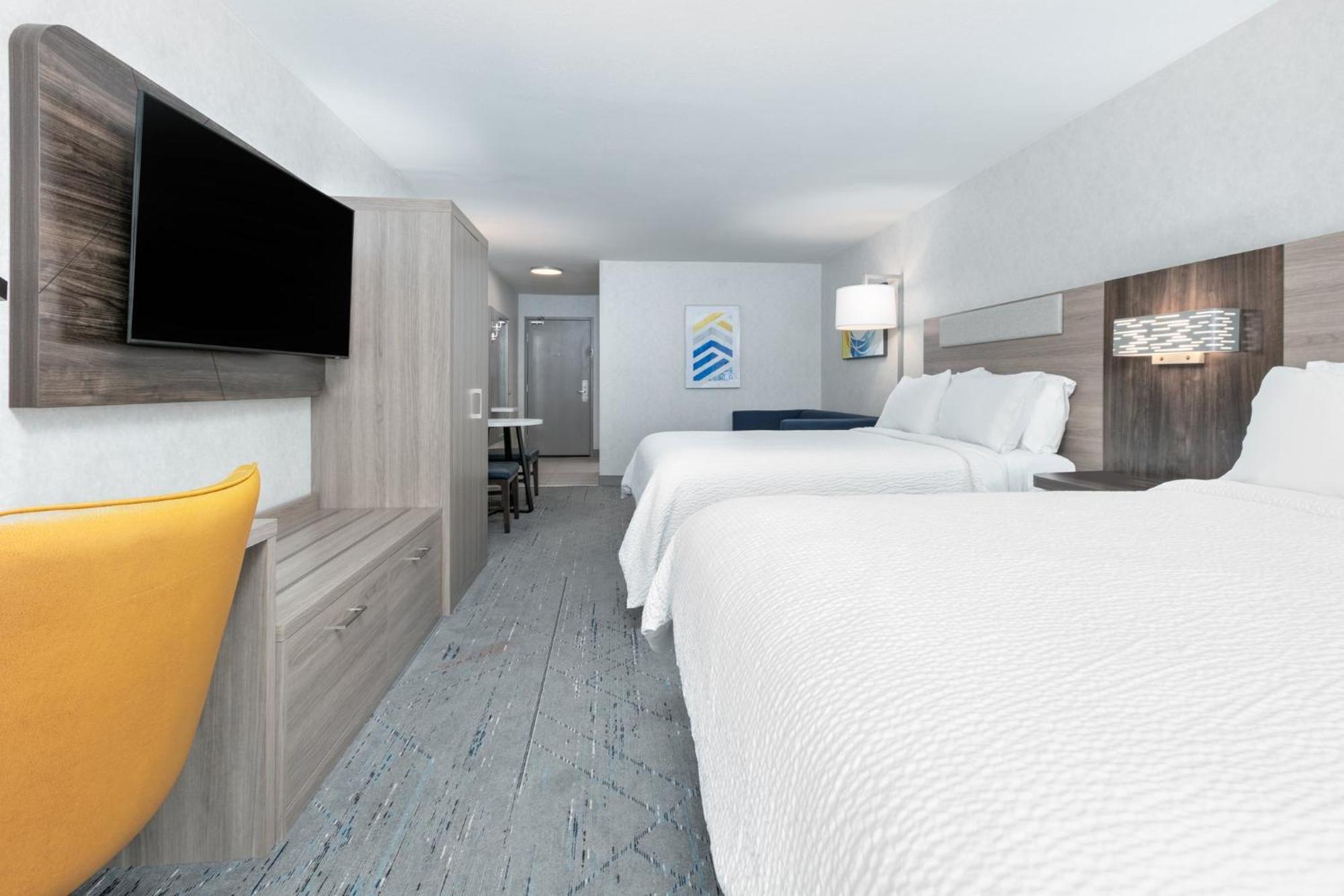 Express And By Ihg Valparaiso