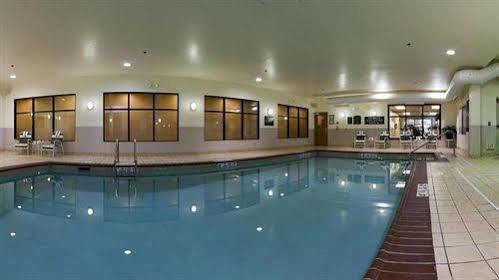 Express And By Ihg Hotel 3*